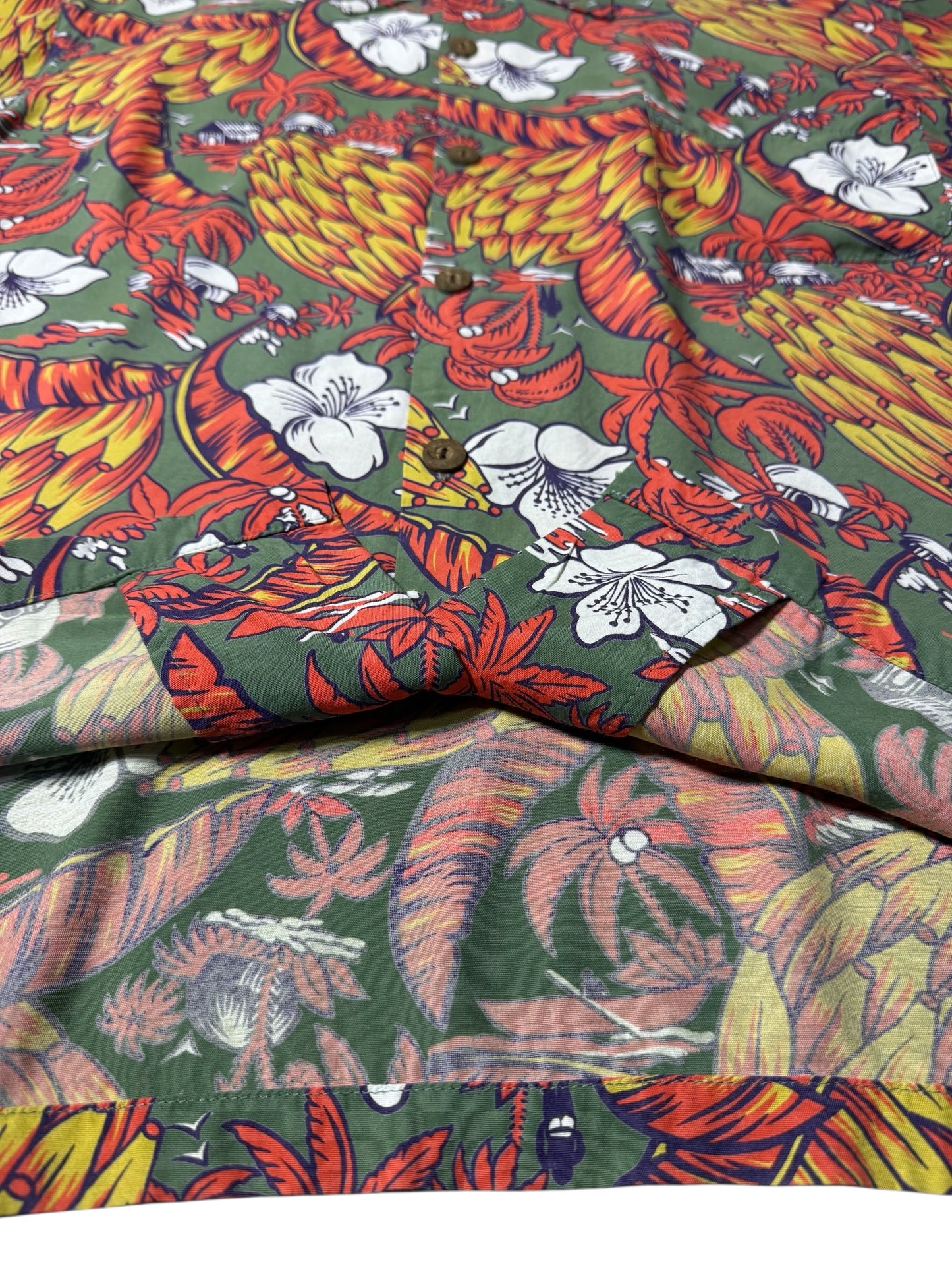 Vintage 1980s–90s Aloha Paradise Hawaiian Rayon Aloha Shirt Tropical Print Made in USA