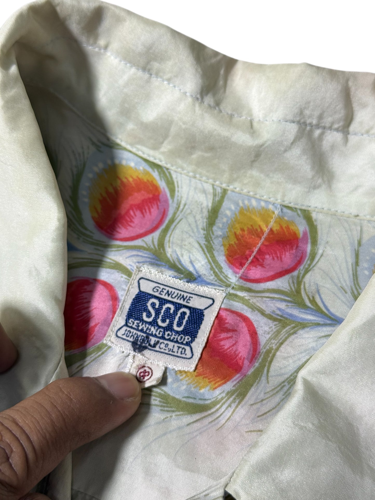 Vintage 1980s–90s SCO Sewing Chop Silk Aloha Shirt Peacock Feather Print