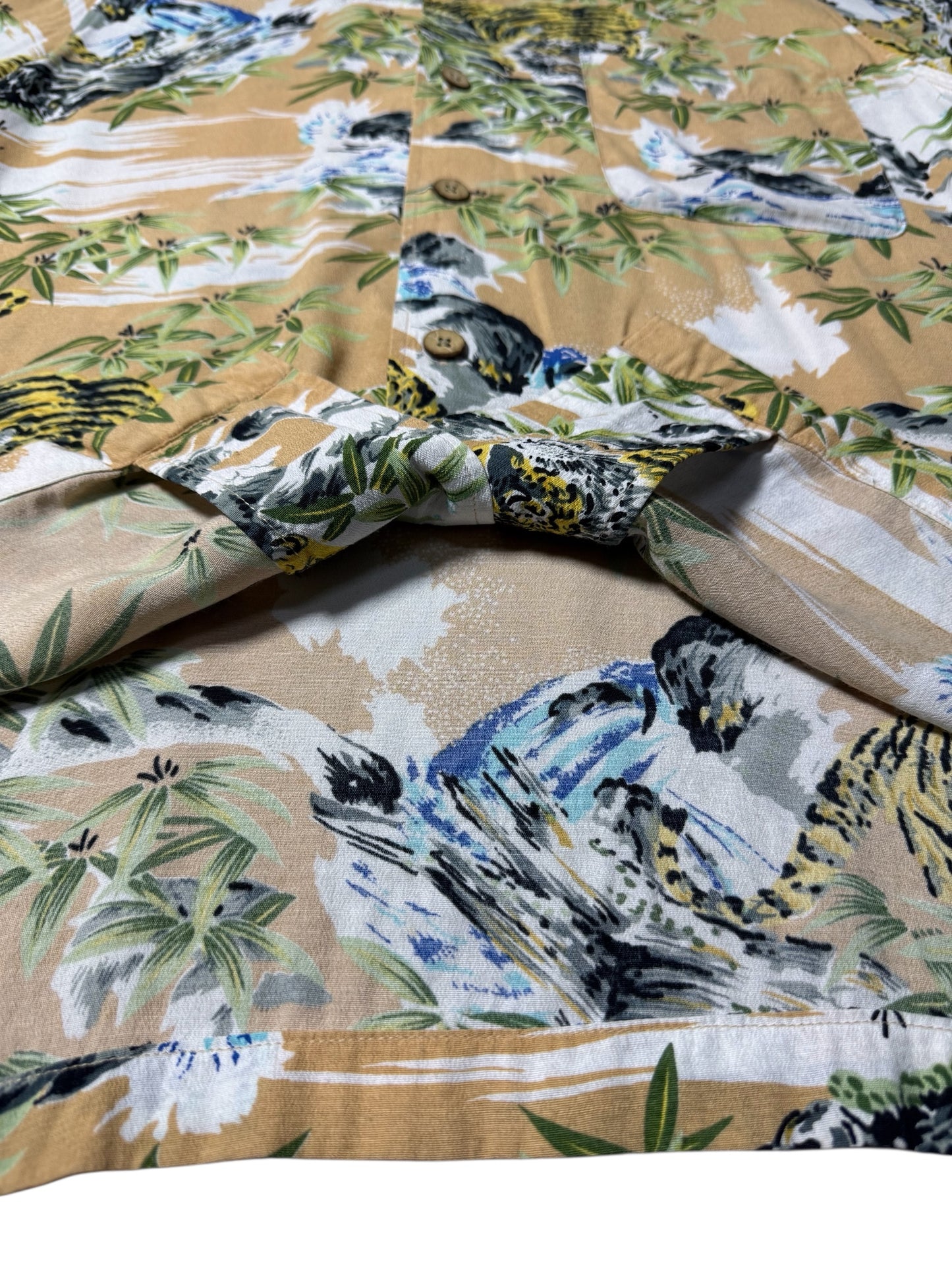 Patina Vintage Tiger Bamboo Hawaiian Rayon Shirt Beige Jungle Print