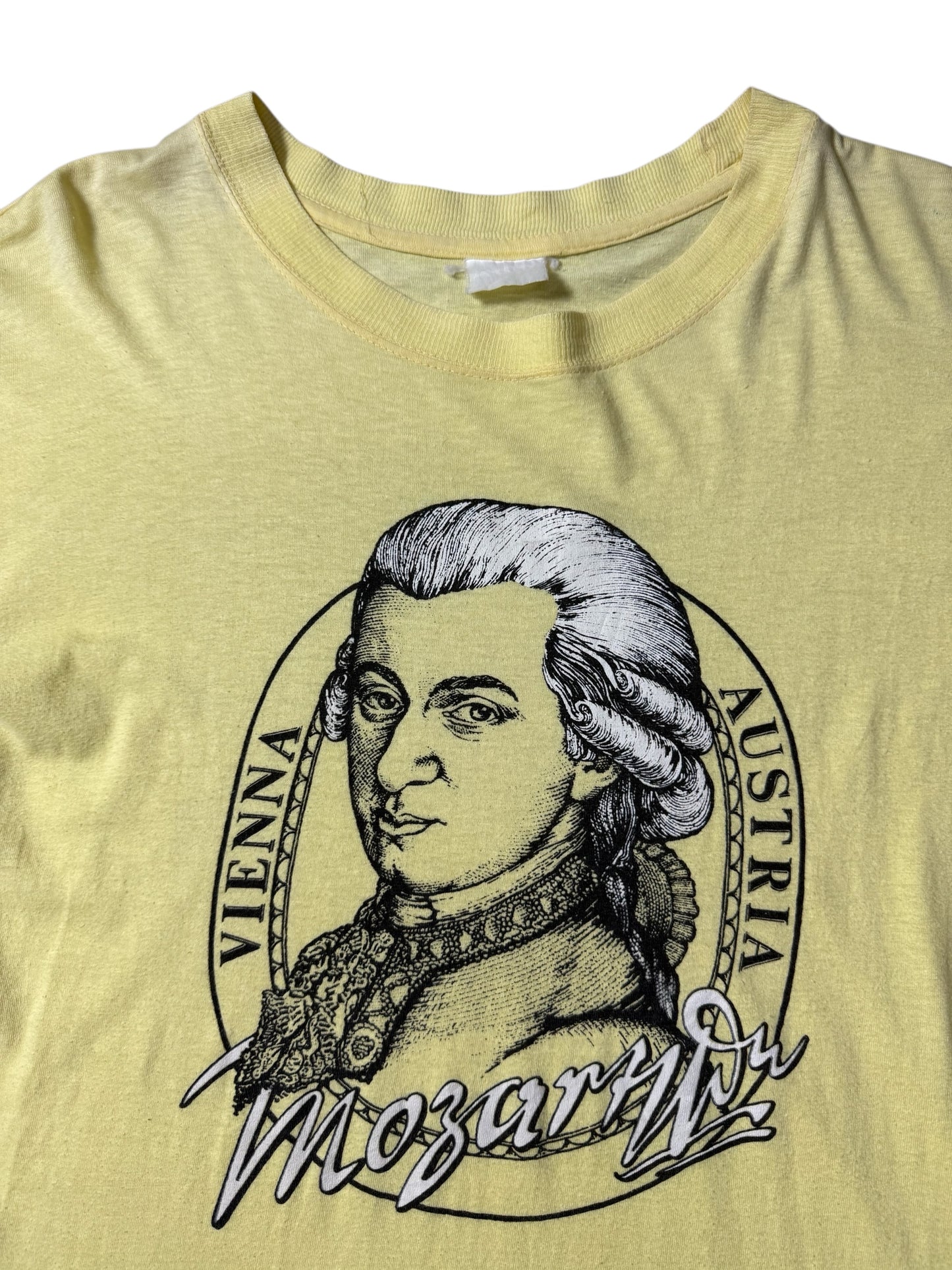 Vintage 90s Mozart Vienna Austria T-Shirt Classical Music Graphic