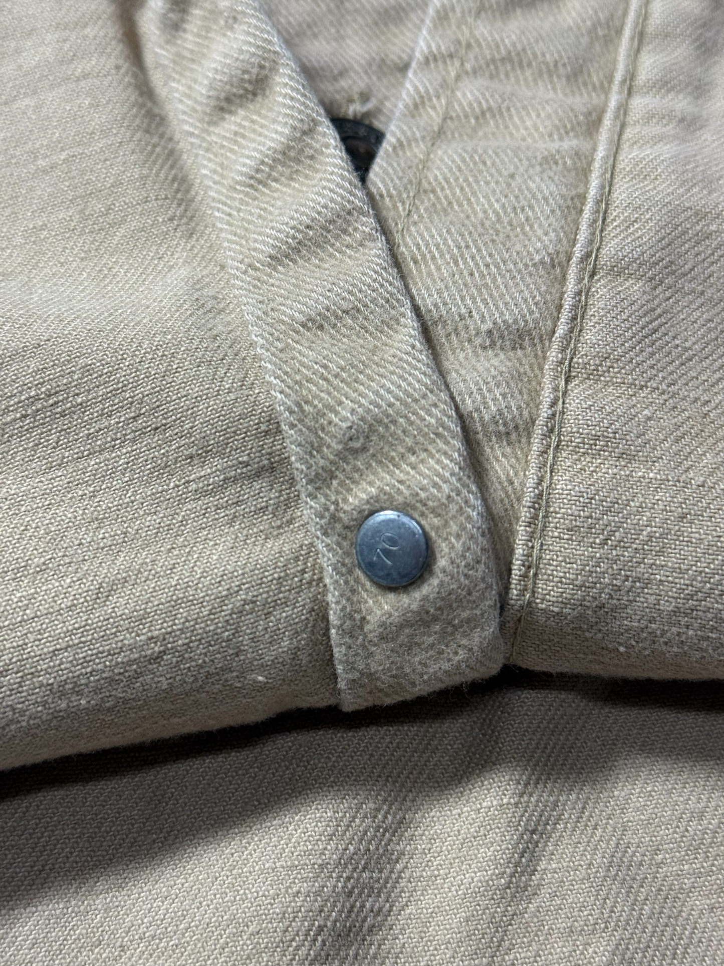 Vintage Levis Tan Western Workwear Shirt Twin Chest Pockets Faded Twill