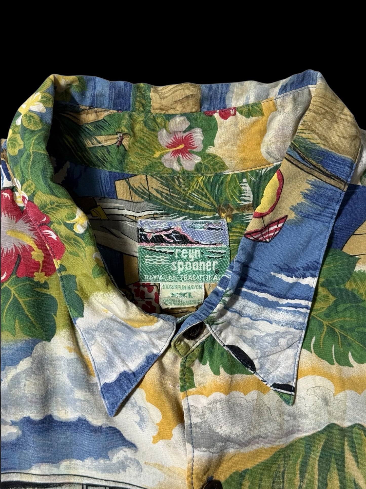 Vintage 1990s Reyn Spooner Rayon Hawaiian Aloha Shirt Scenic Print
