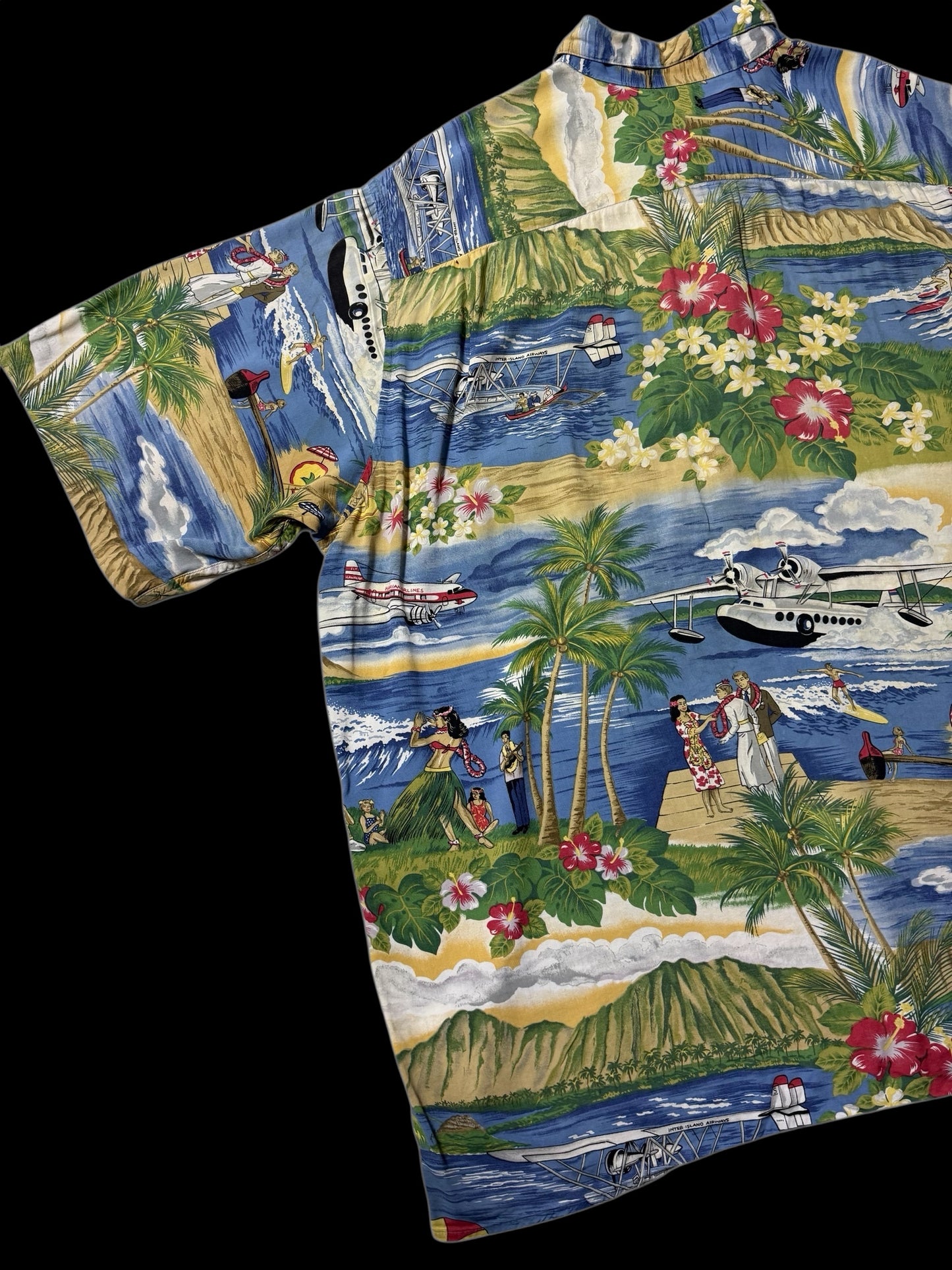 Vintage 1990s Reyn Spooner Rayon Hawaiian Aloha Shirt Scenic Print