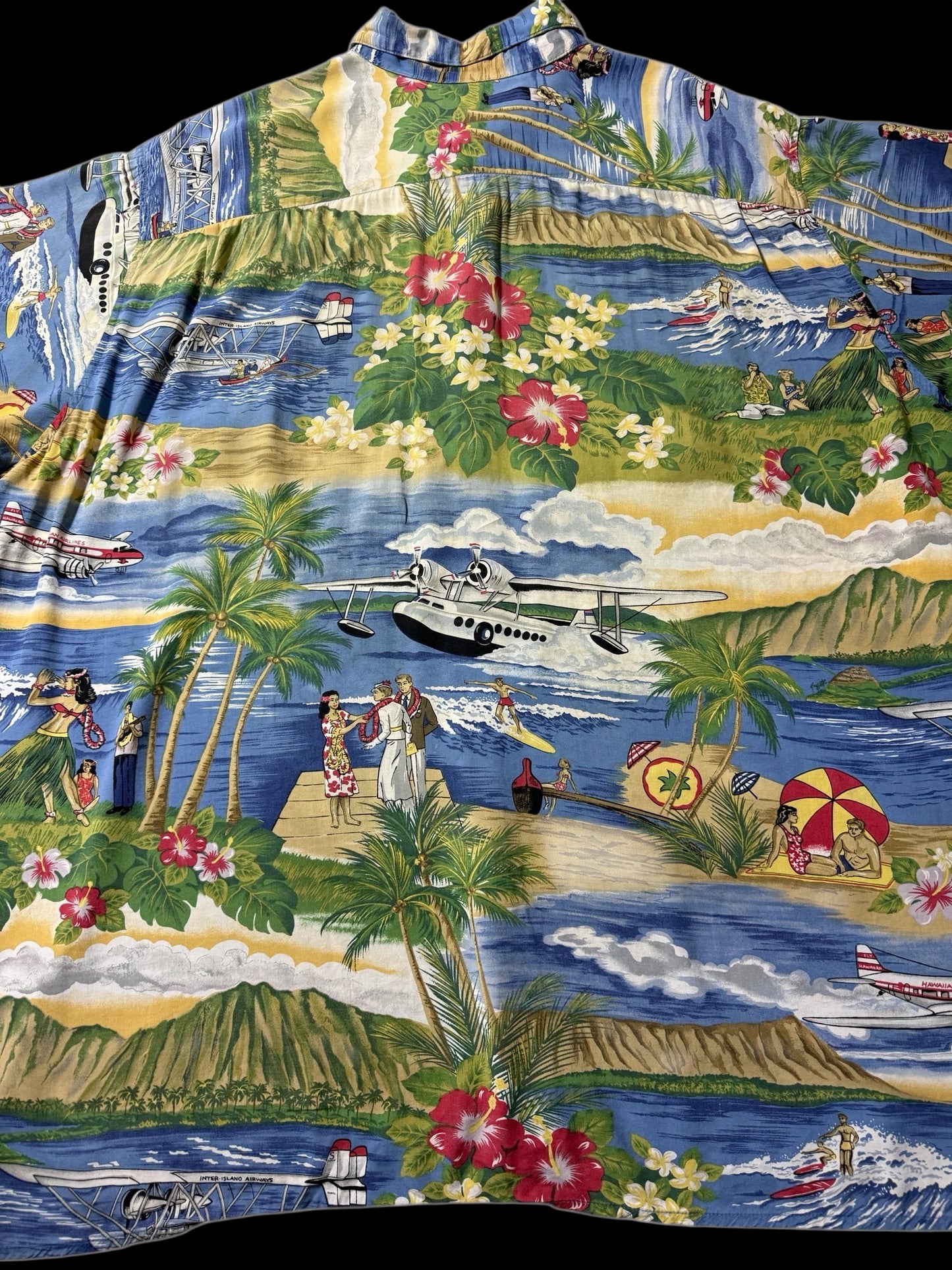 Vintage 1990s Reyn Spooner Rayon Hawaiian Aloha Shirt Scenic Print