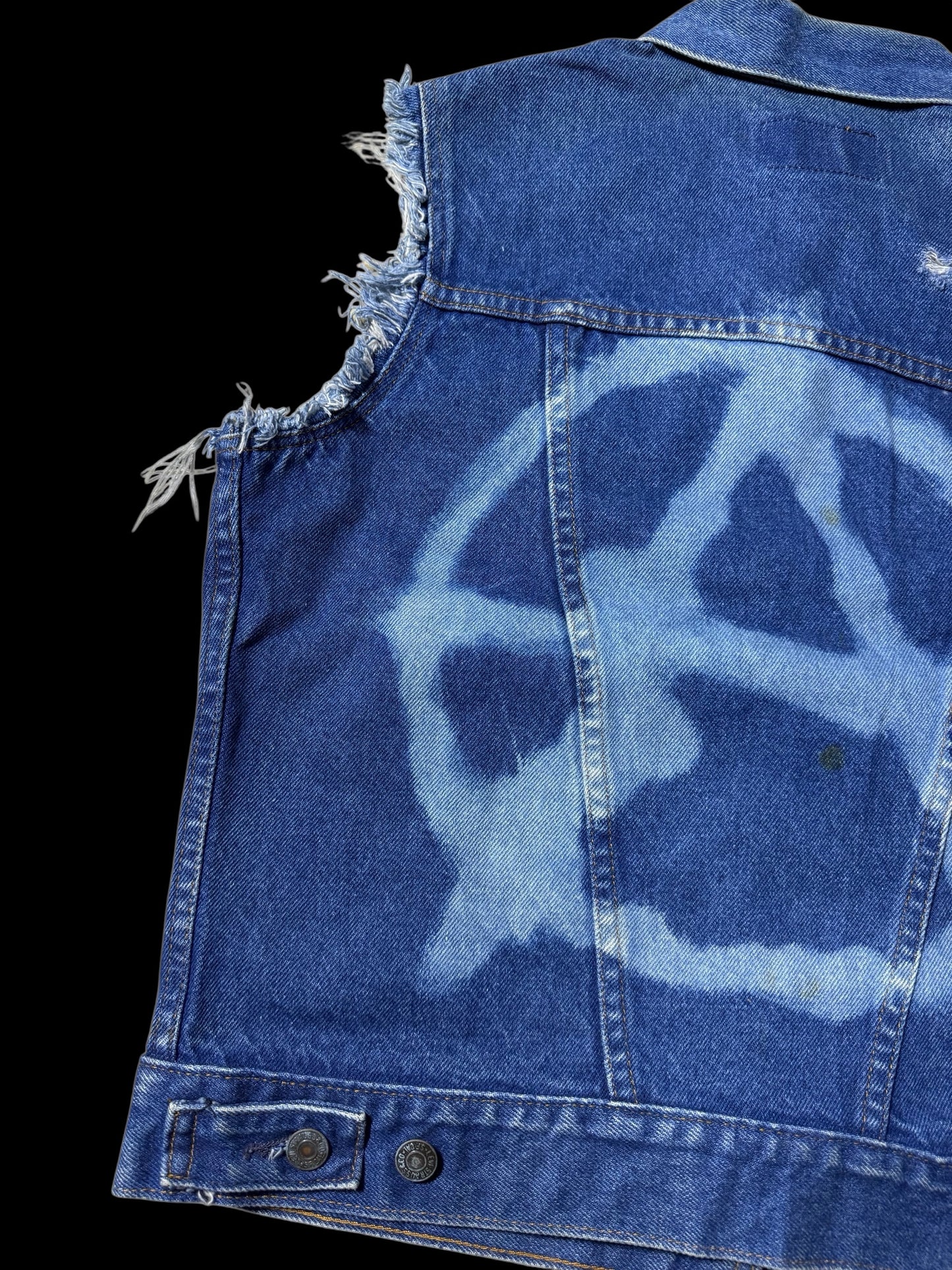 Vintage Levis 76581-0214 Custom Cut Off Denim Jacket