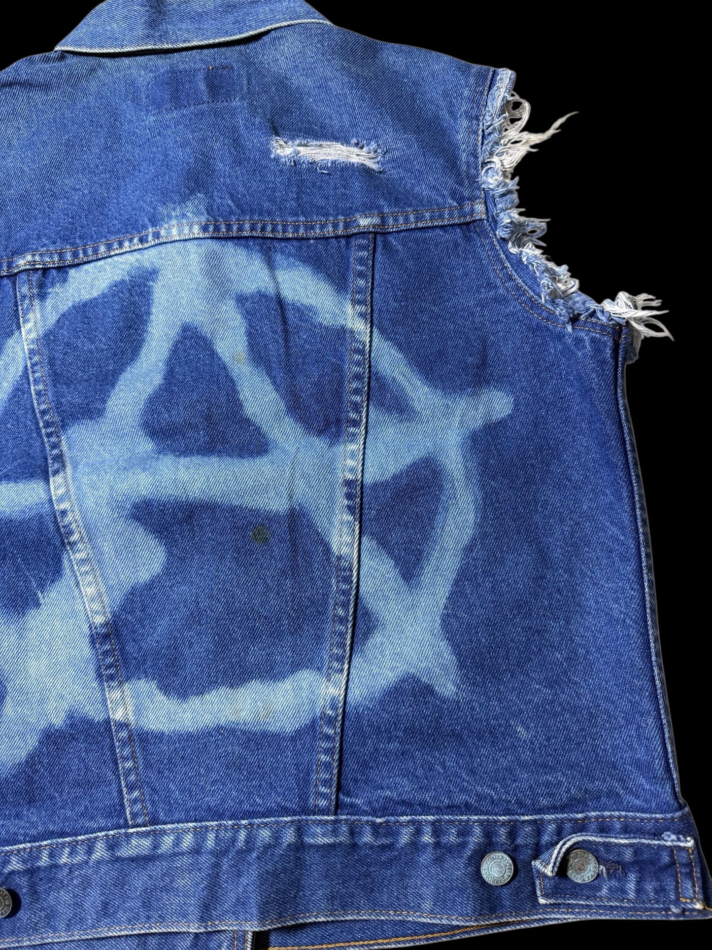 Vintage Levis 76581-0214 Custom Cut Off Denim Jacket