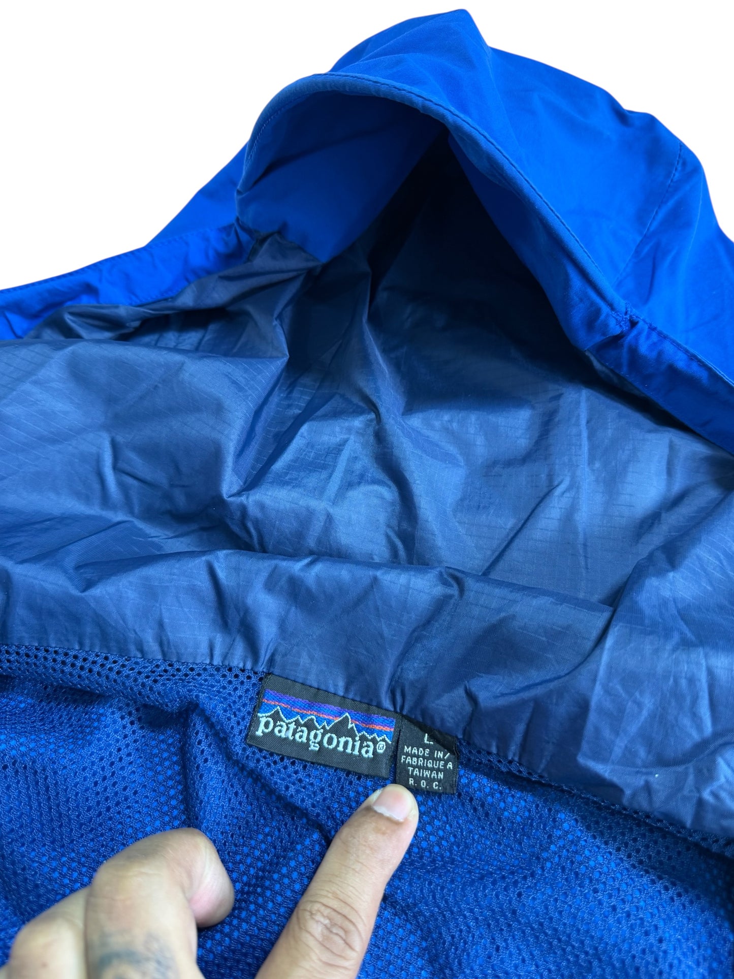 Vintage 1990s Patagonia Hooded Rain Jacket Blue Outdoor Shell Windbreaker