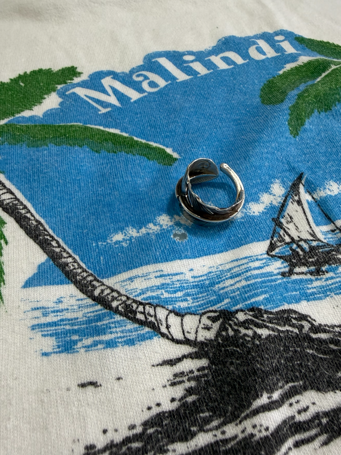 Vintage Malindi Kenya Hakuna Matata Ringer Tshirt
