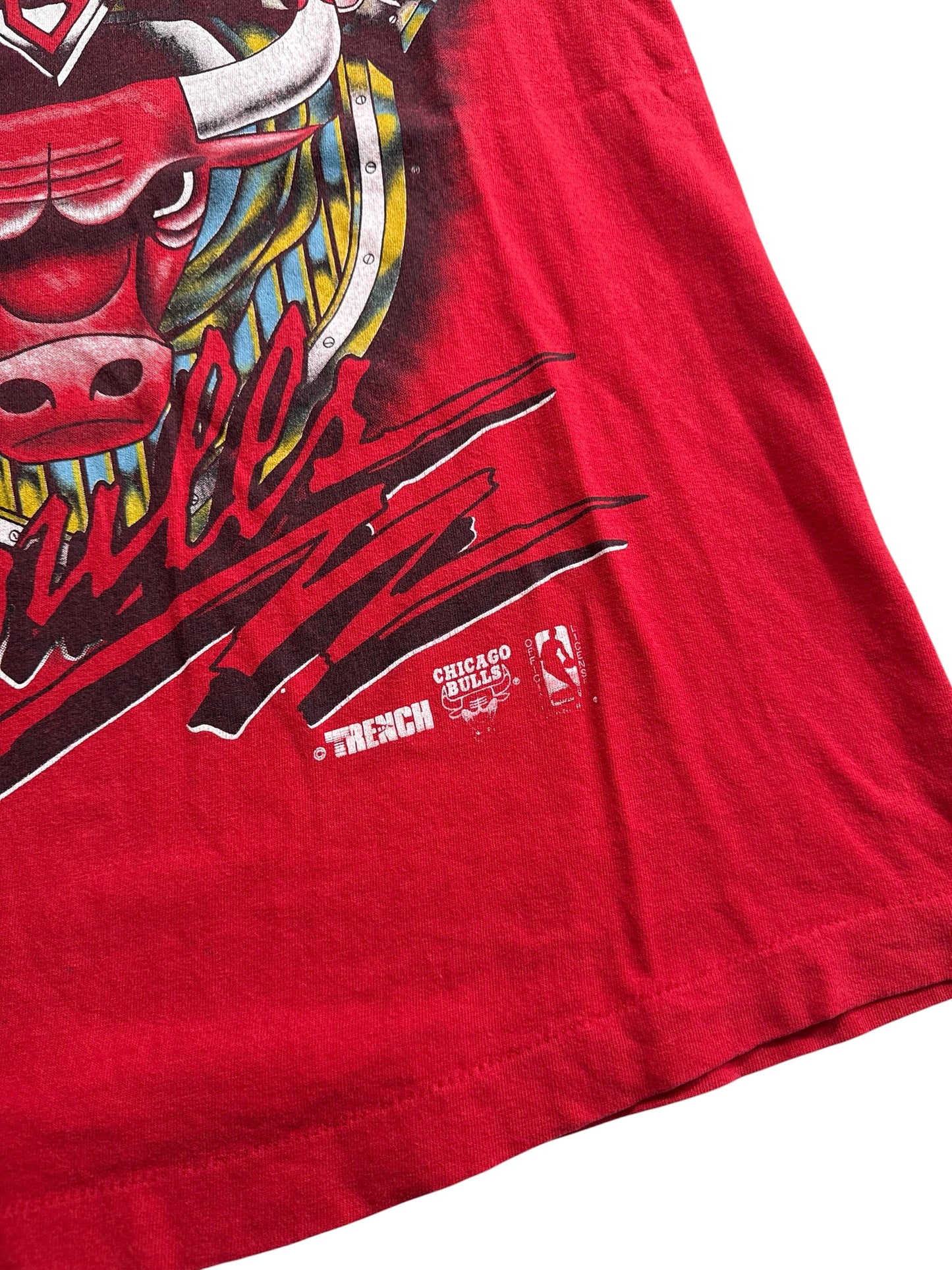 Vintage 90s Chicago Bulls Big Logo Graphic NBA Tshirt
