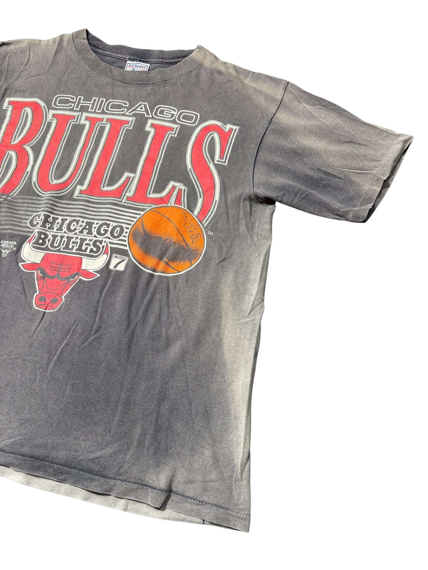 Vintage Chicago Bulls Tshirt Big Logo Fade All Over Distressed