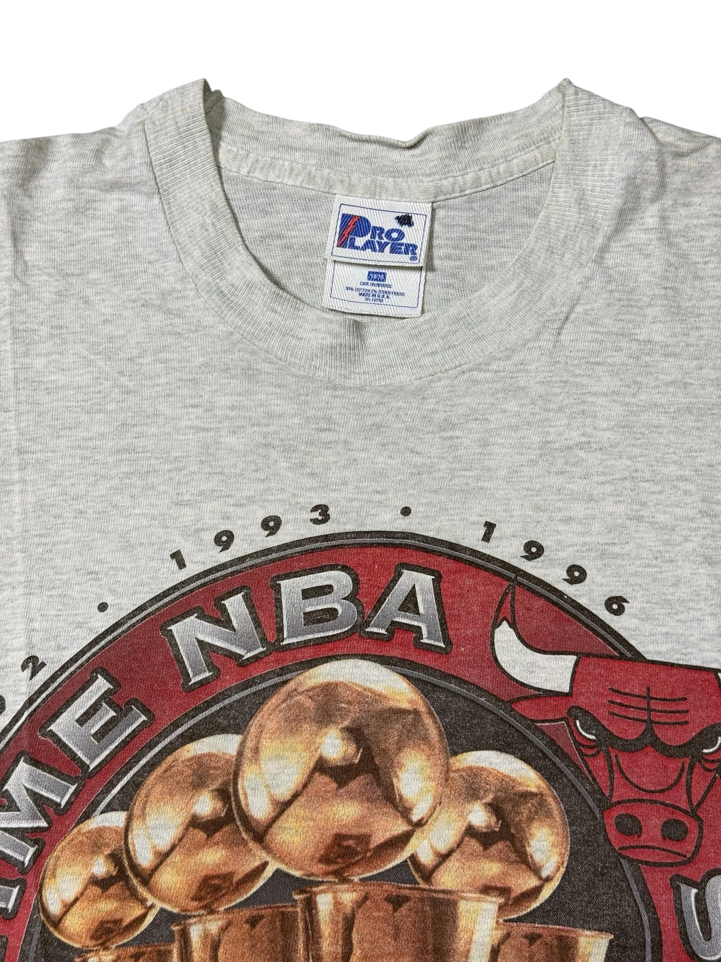 Vintage Chicago Bulls 4 Time NBA Champions 1996 Tshirt Pro Player Made in USA