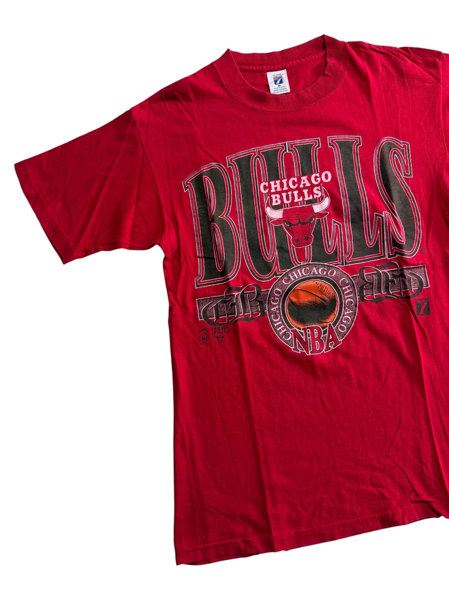 Vintage Chicago Bulls NBA Graphic Tshirt Red Basketball