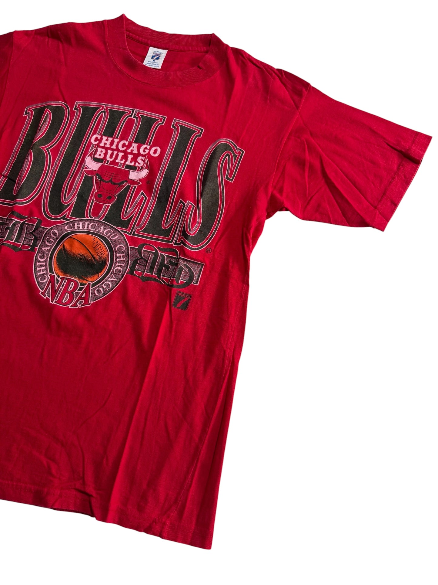 Vintage Chicago Bulls NBA Graphic Tshirt Red Basketball