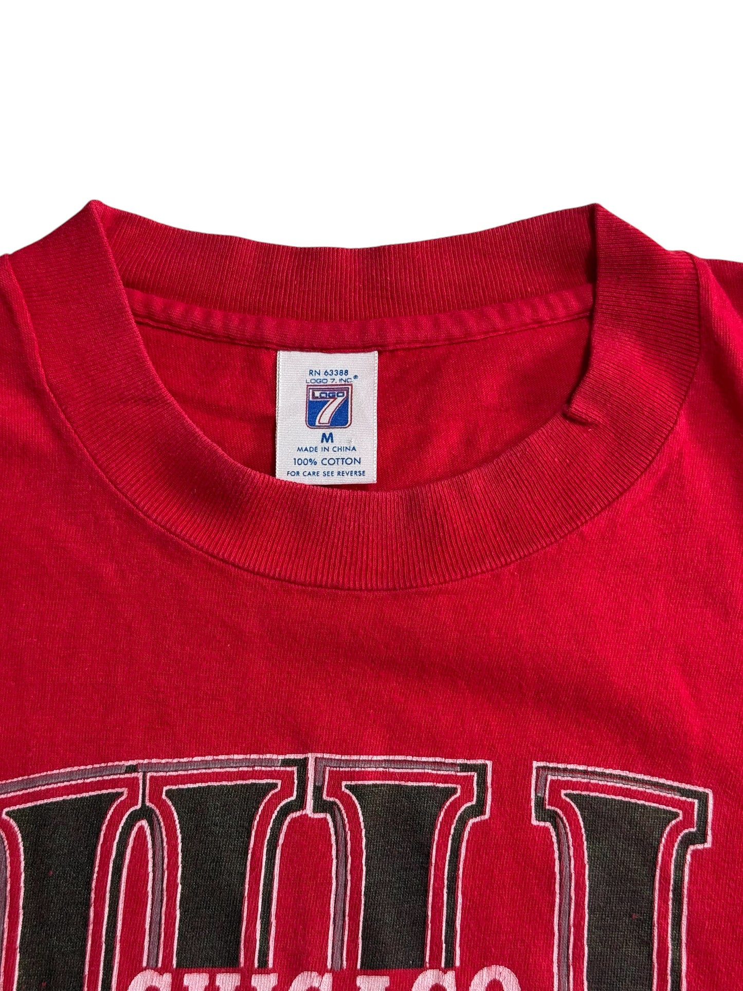 Vintage Chicago Bulls NBA Graphic Tshirt Red Basketball
