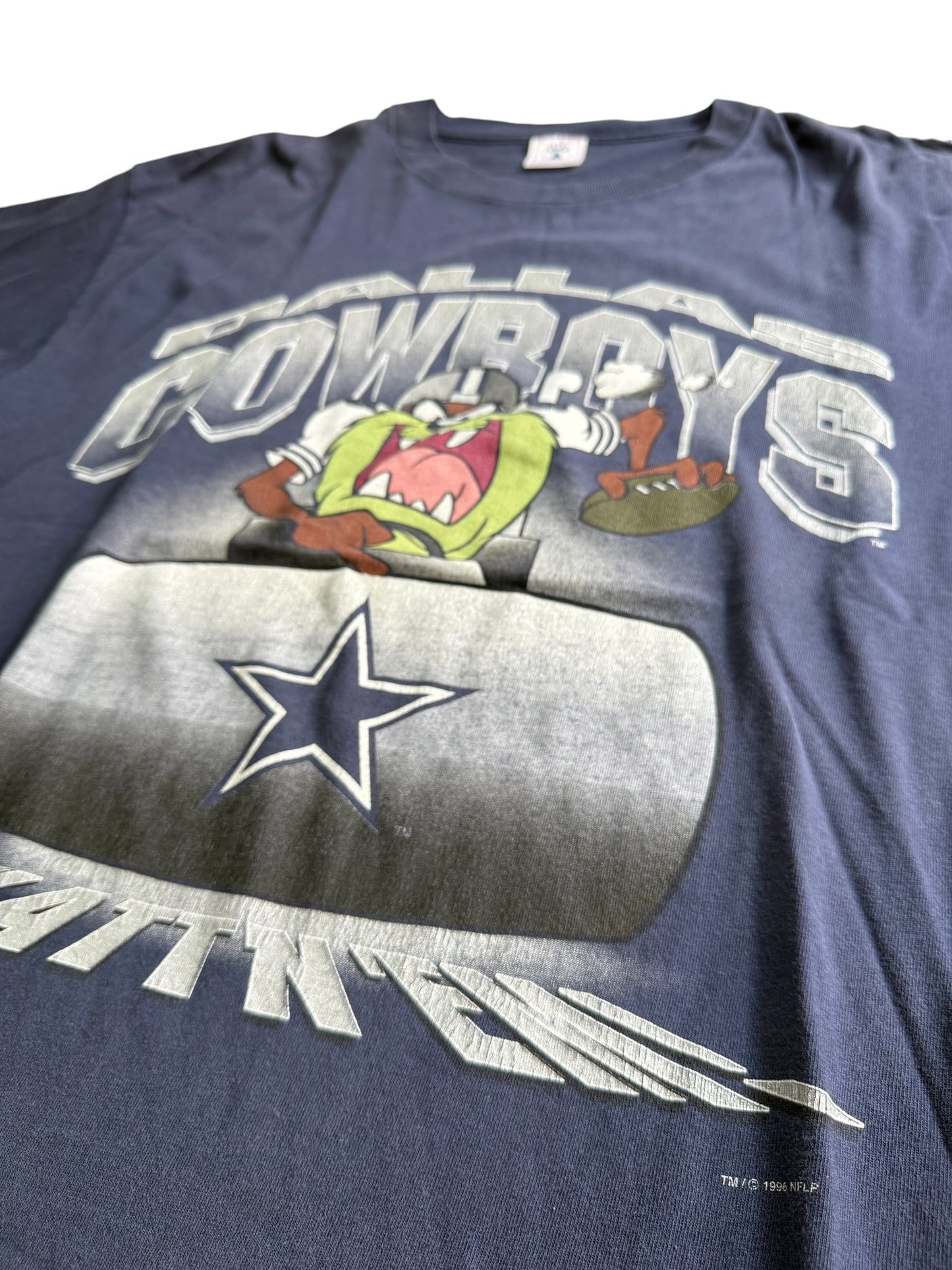 Vintage 1996 Dallas Cowboys Taz Looney Tunes Tshirt NFL USA