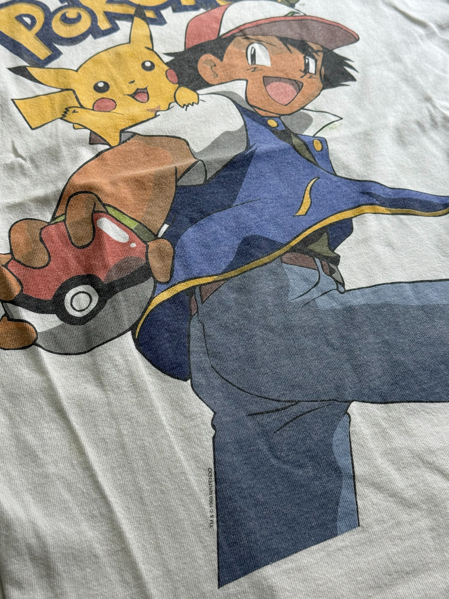 Vintage 1999 Nintendo Pokemon Ash & Pikachu Graphic Tshirt