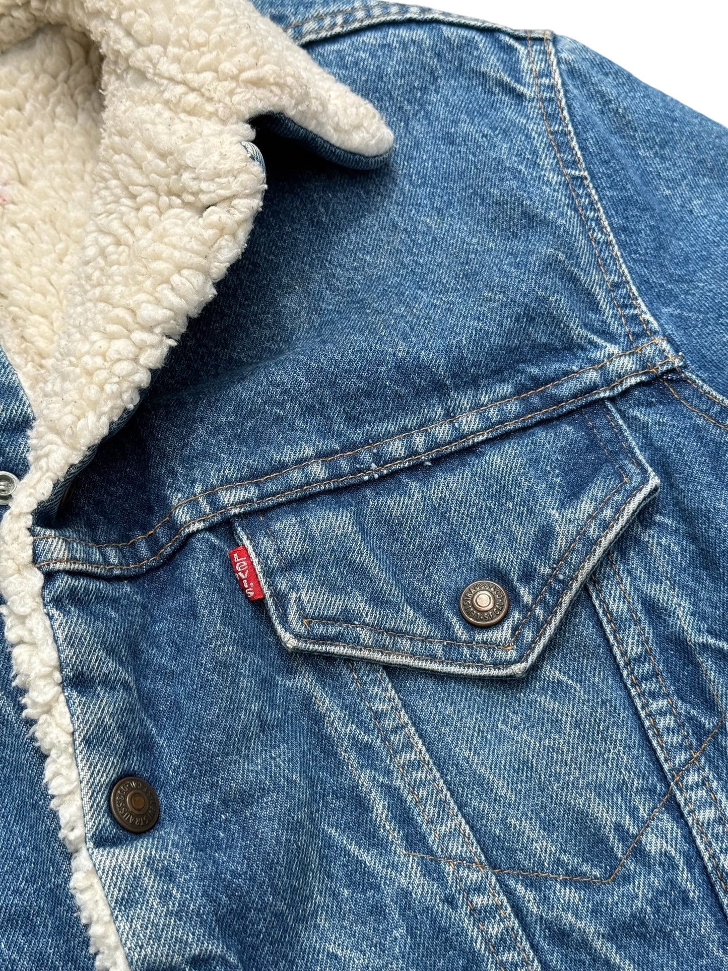 Vintage Levi’s 70605 Sherpa Trucker Jacket Size 42 – 80s USA Made Denim Shearling
